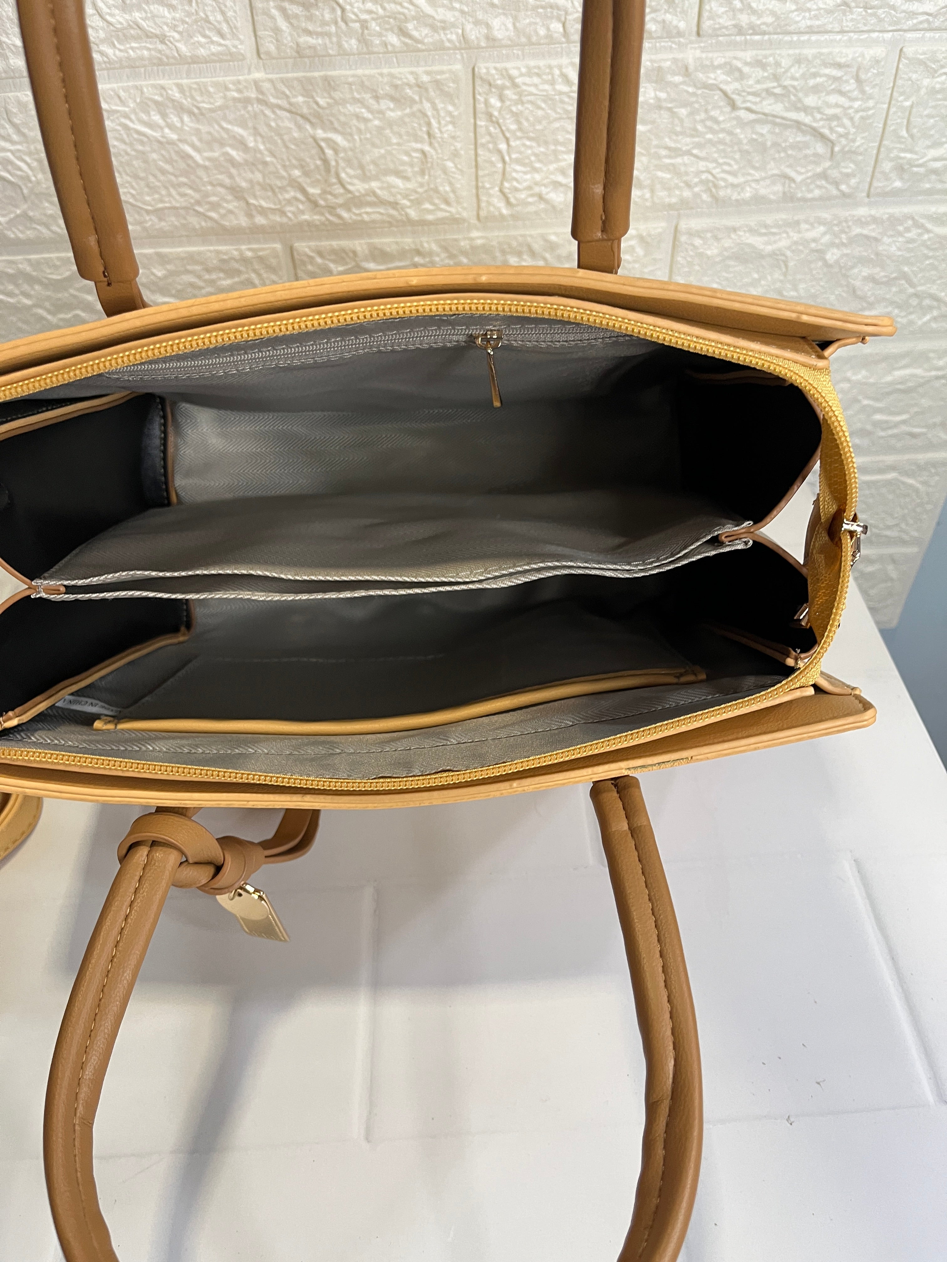 Classic Handheld Tote Bag (Available in Light blue and Beige Variants)