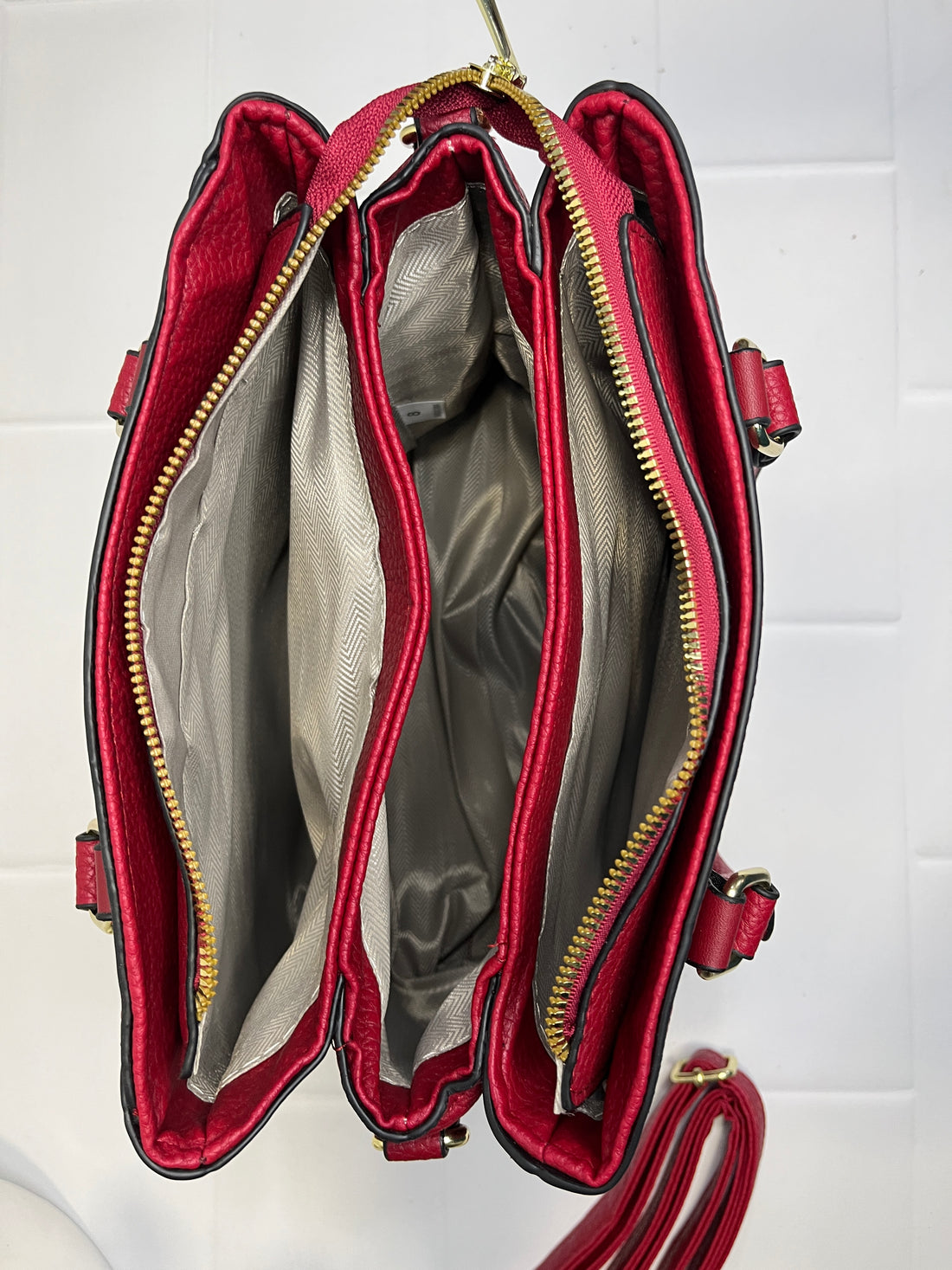Fashion and Bag Red Quilted Handbag